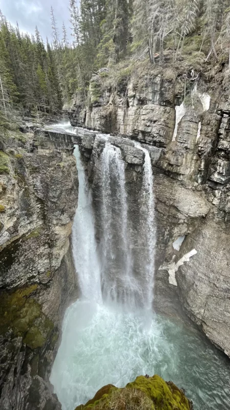 Le Monde de Chloé © 2024 | Canada | Alberta | Banff