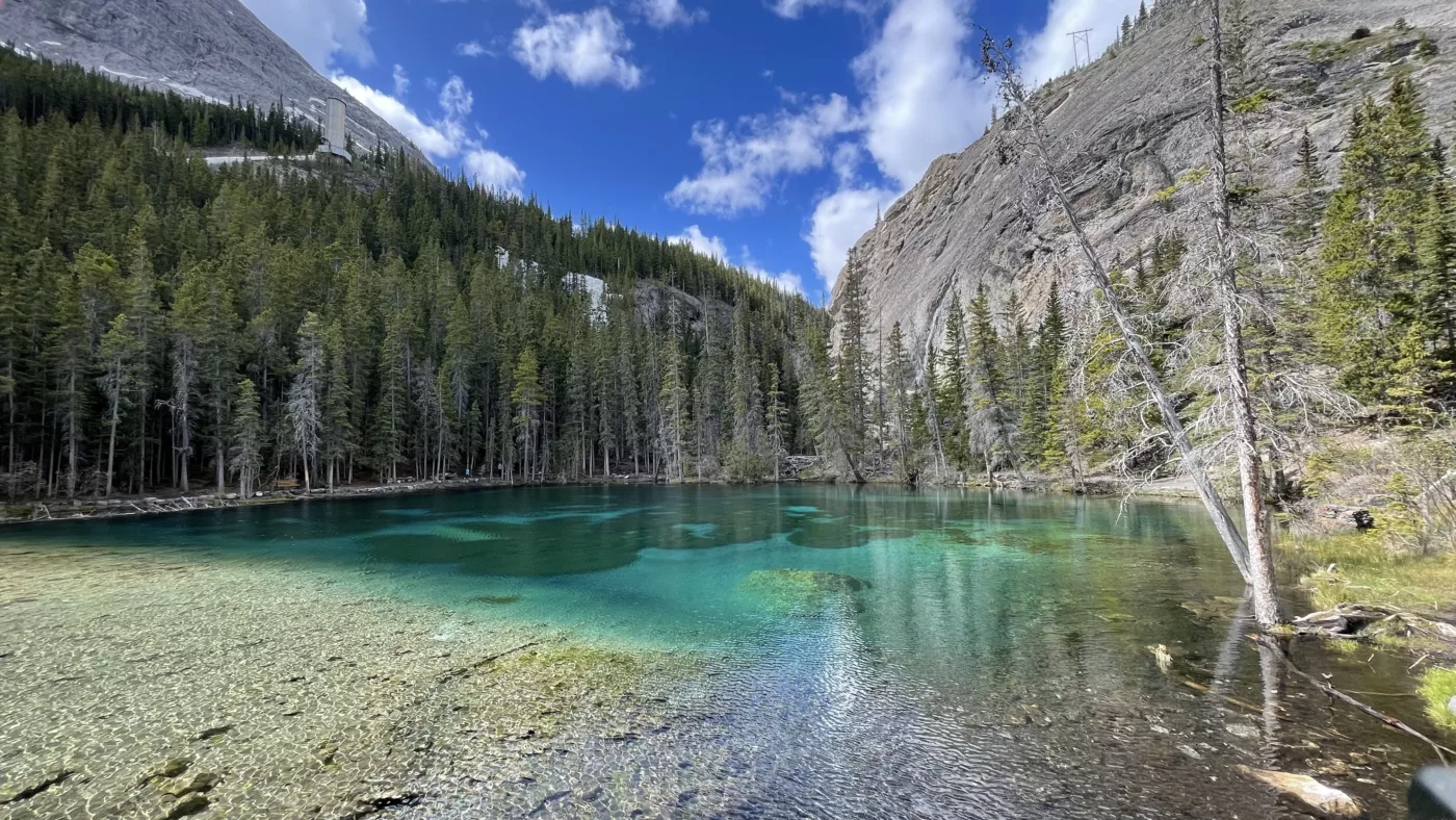 Le Monde de Chloé © 2024 | Canada | Alberta | Grassi Lakes