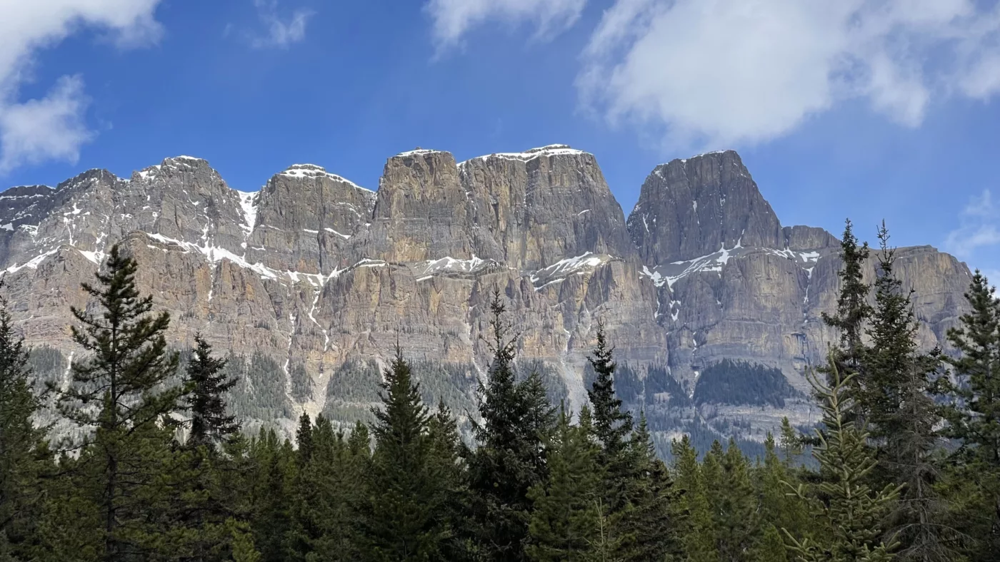 Castel Mountain | Parc National de Banff | Alberta | Canada | Road Trip | Le Monde de Chloé | Randonnée | Voyage Aventure