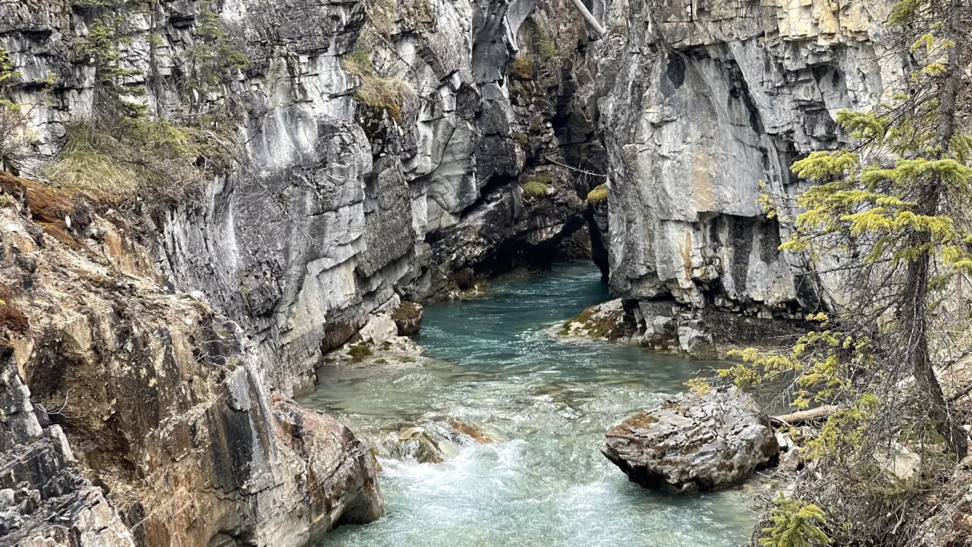 Parc National Kootenay | British-Columbia | Colombie Britannique | Canada | Marbel Canyon | Le Monde de Chloé | Road Trip | Voyage Aventure | Randonnée dans les rocheuses Canadiennes