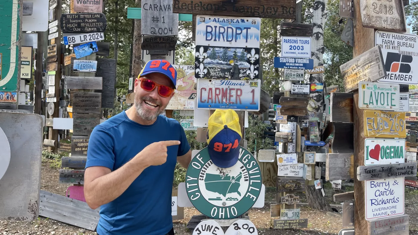 Alaska Highway | Yukon | Watson Lake | Sign Post Forest | Canada | Trans Canada | Transcanadienne | Bison | Le Monde de Chloé |  Voyage Aventure