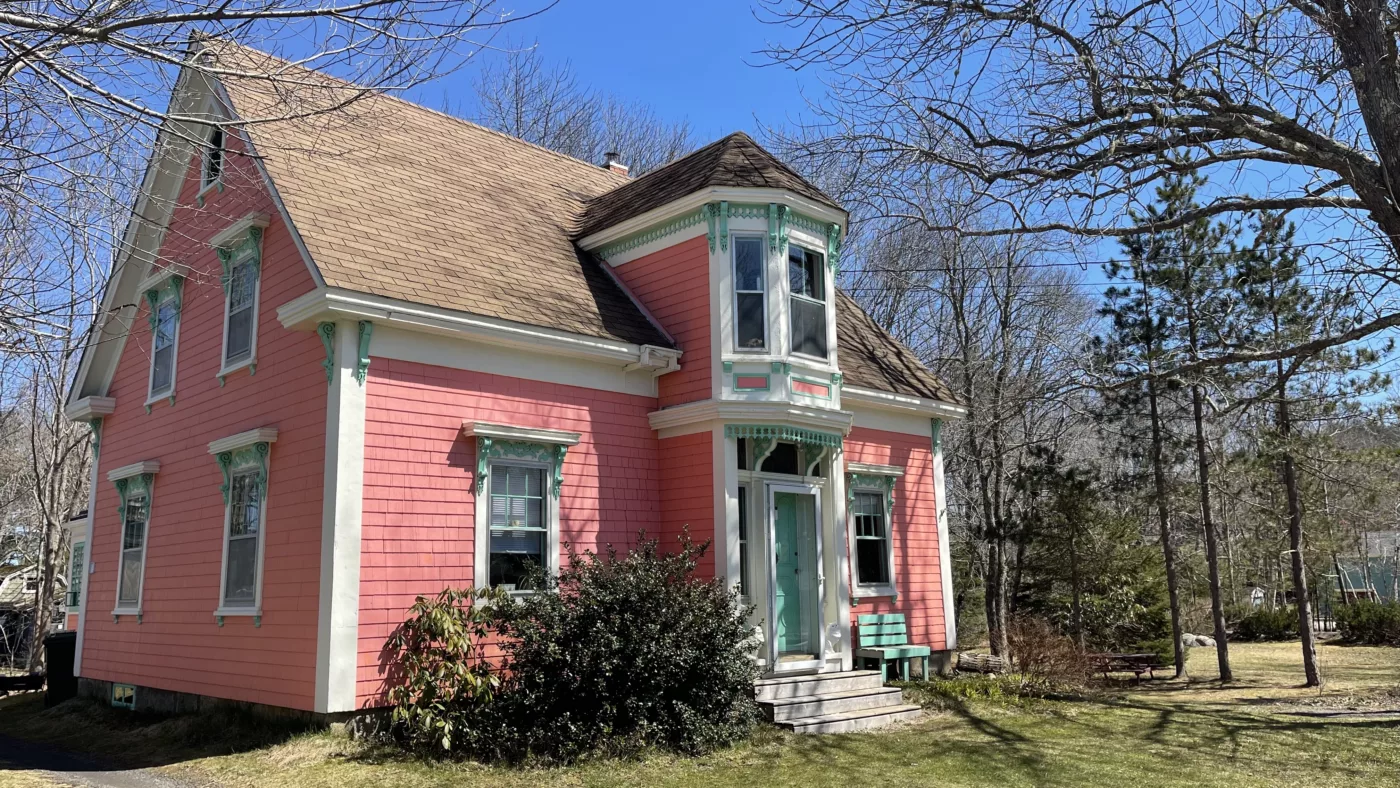 Canada | Nouvelle-Écosse | Mahone Bay | Trans Canada | Tanscanadienne | Voyage Aventure | Le Monde de Chloé