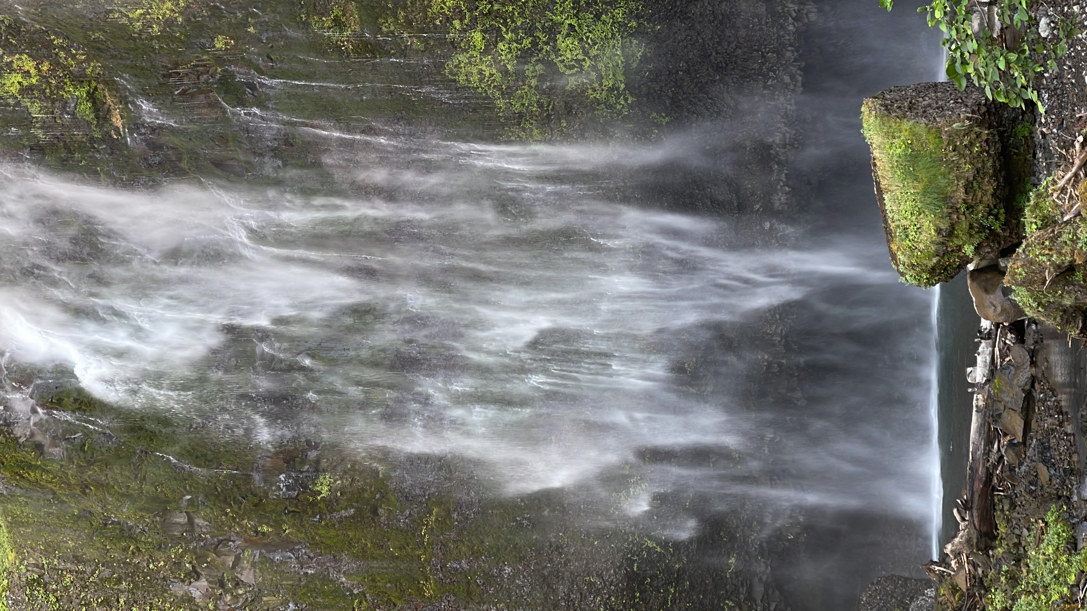 Le Monde de Chloé | | USA | Oregon | Multnomah Falls |  Latourell Falls