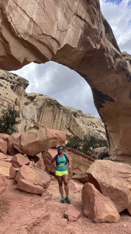 Le Monde de Chloé | Capitol Reef | The Castel | Pectols Pyramid | Navajo Dome | Hickman Natural Bridge | The Fluted Wall | Mummy Cliff | | Utah | Road Trip aux USA | Road Trip dans l'ouest américain