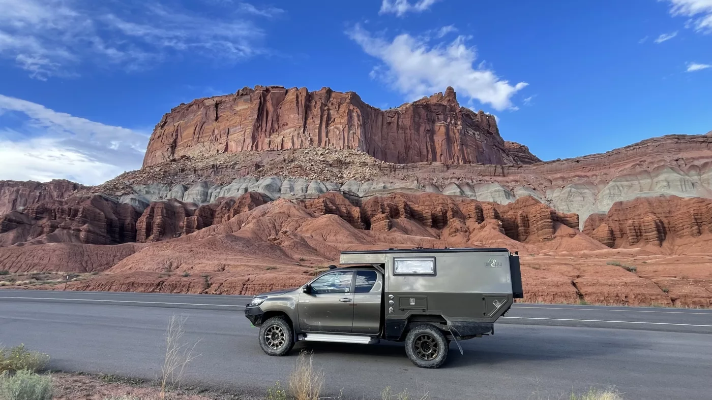 Le Monde de Chloé | Capitol Reef | The Castel | Pectols Pyramid | Navajo Dome | Hickman Natural Bridge | The Fluted Wall | Mummy Cliff | | Utah | Road Trip aux USA | Road Trip dans l'ouest américain