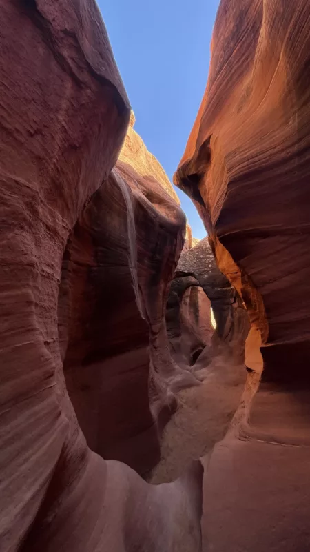 Le Monde de Chloé | Spooky Slot Canyon | Capitol Reef | Utah | Road Trip aux USA | Road Trip dans l'ouest américain