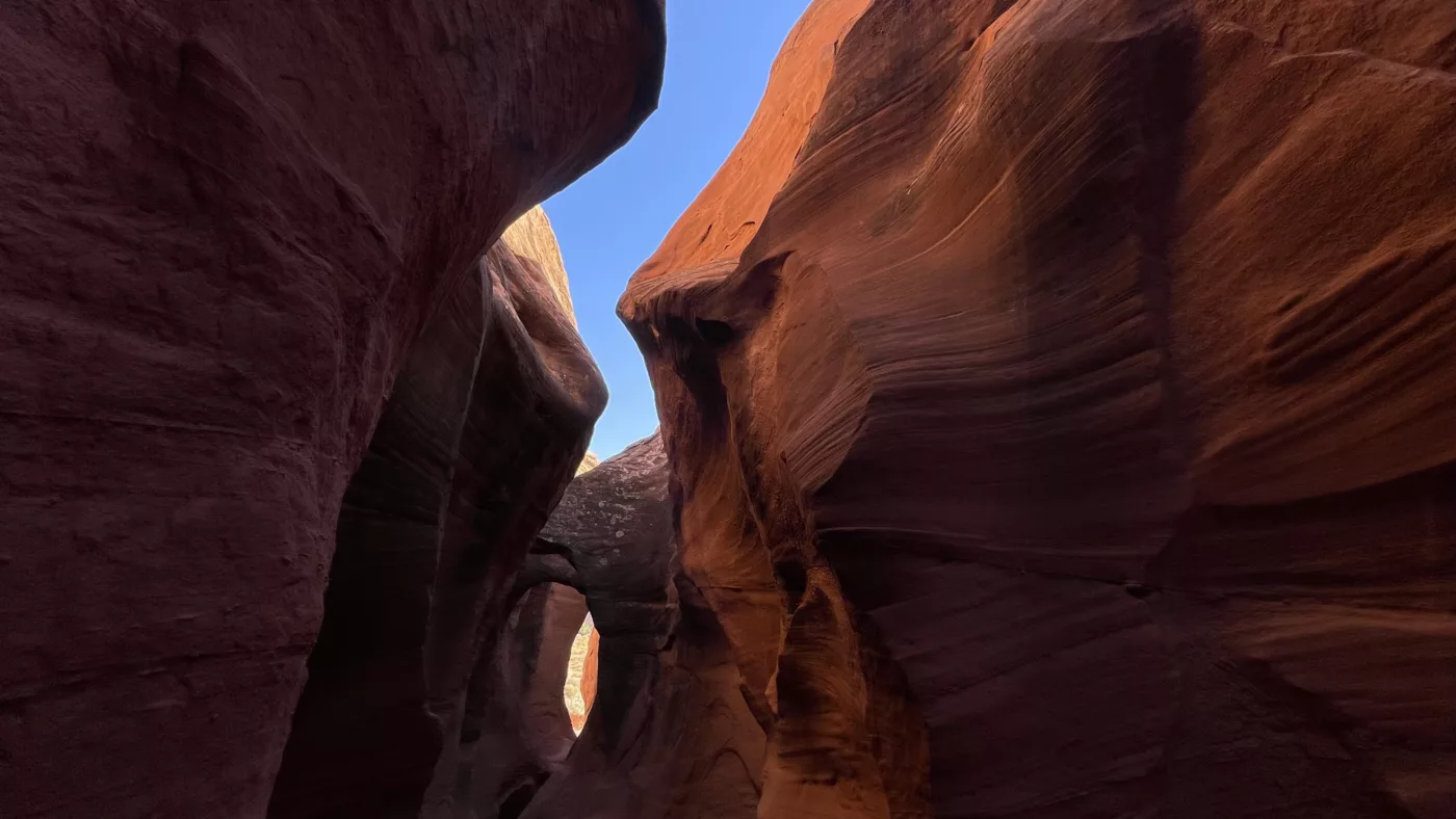 Le Monde de Chloé | Spooky Slot Canyon | Capitol Reef | Utah | Road Trip aux USA | Road Trip dans l'ouest américain