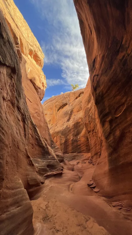 Le Monde de Chloé | Spooky Slot Canyon | Capitol Reef | Utah | Road Trip aux USA | Road Trip dans l'ouest américain